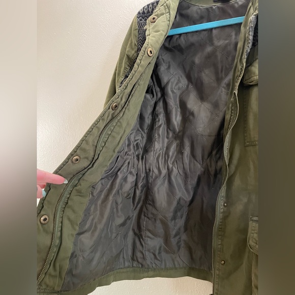 Jacket - Picture 2 of 3